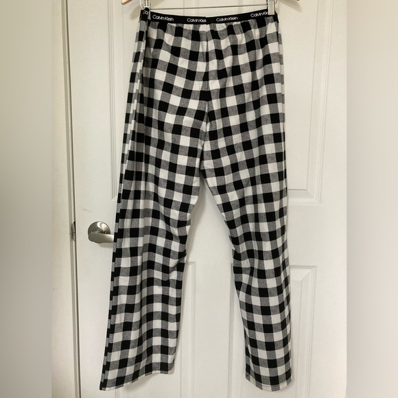 CALVIN KLEIN PAJAMA BOTTOMS - Size Large - Picture 3 of 5
